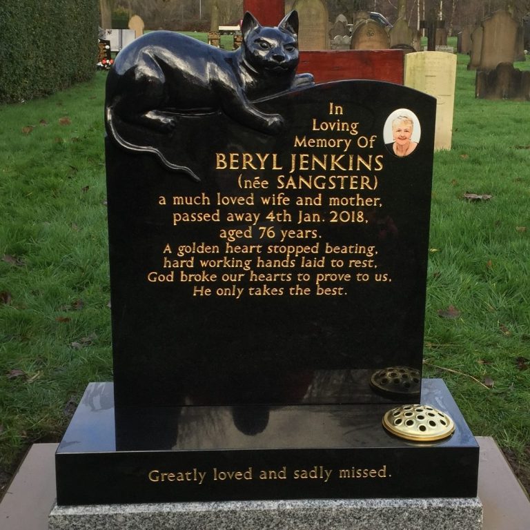 Black granite Lawn memorial with gilded letters, colour ceramic photoplaque and carved and polished cat